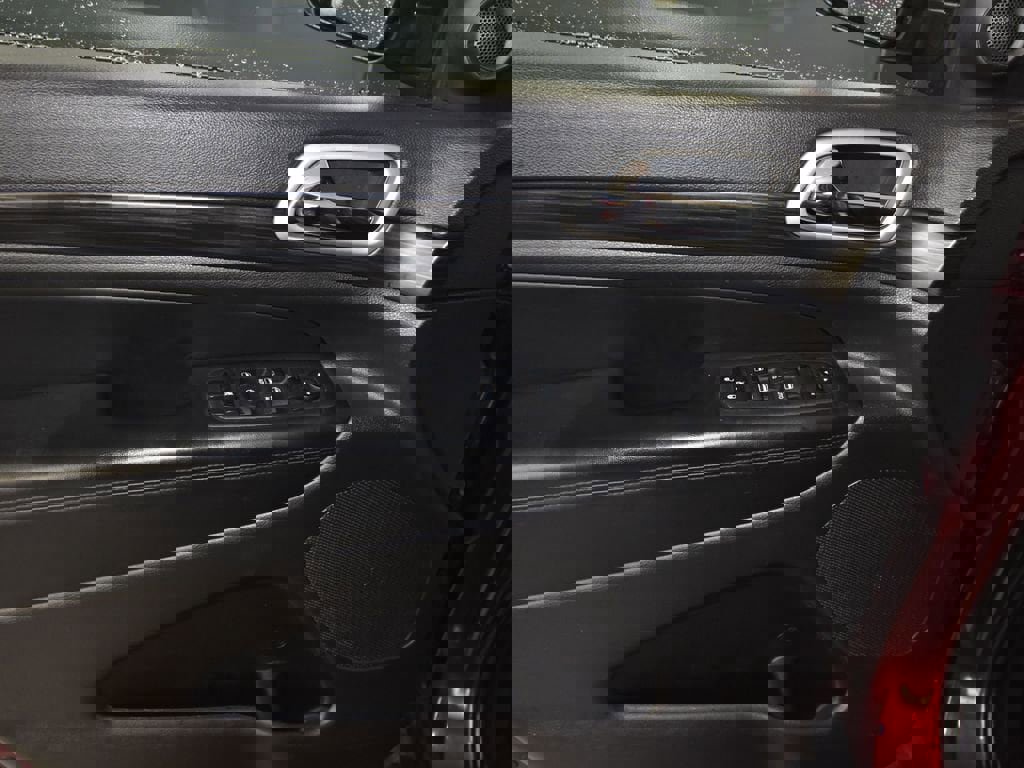 Used 2022 Jeep Grand Cherokee Laredo X image 14