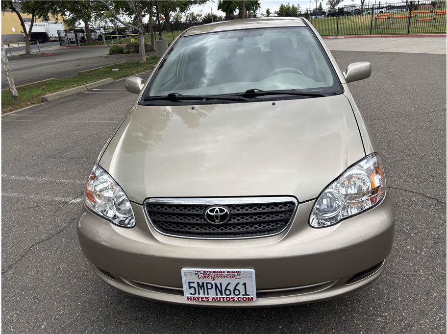 Used 2005 Toyota Corolla LE FWD image 3