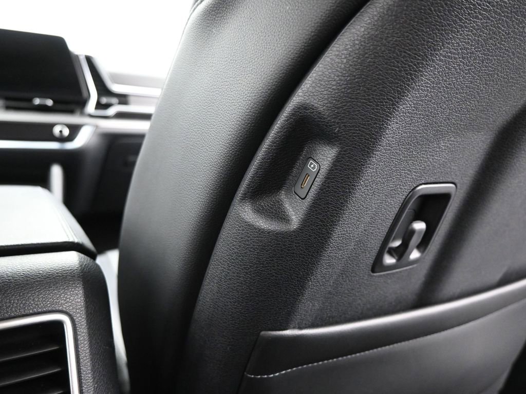 Used 2023 Kia Sportage SX image 13