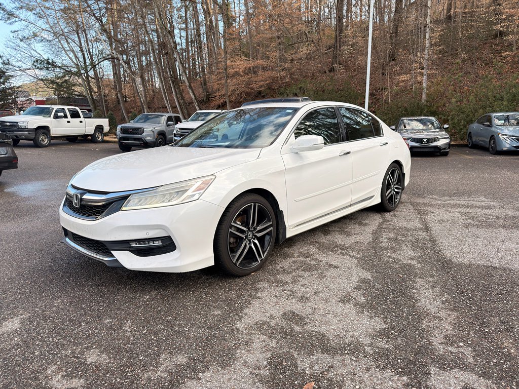 Used 2016 Honda Accord Touring image 7