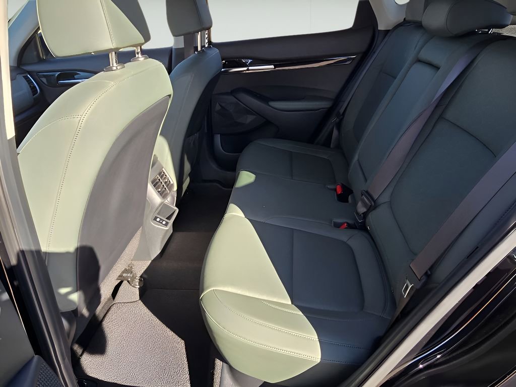 Used 2024 Kia Seltos SX image 11