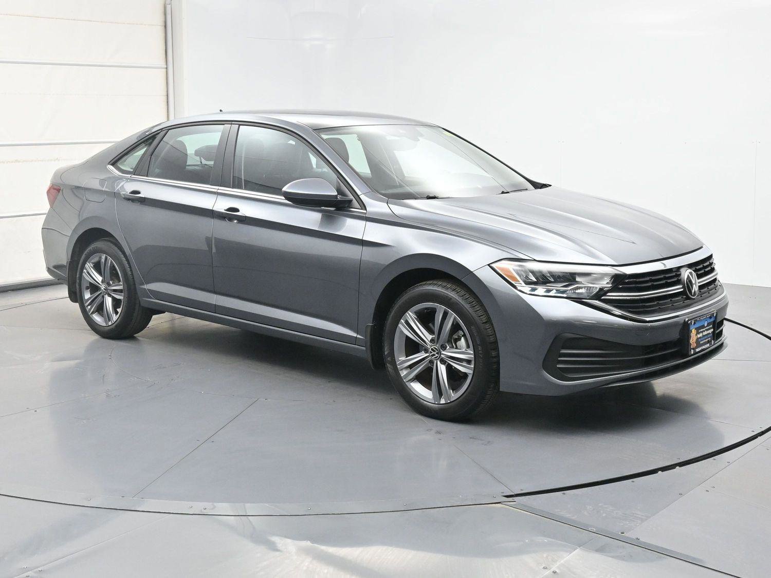 Used 2022 Volkswagen Jetta SE w/ Panoramic Sunroof Package FWD image 23