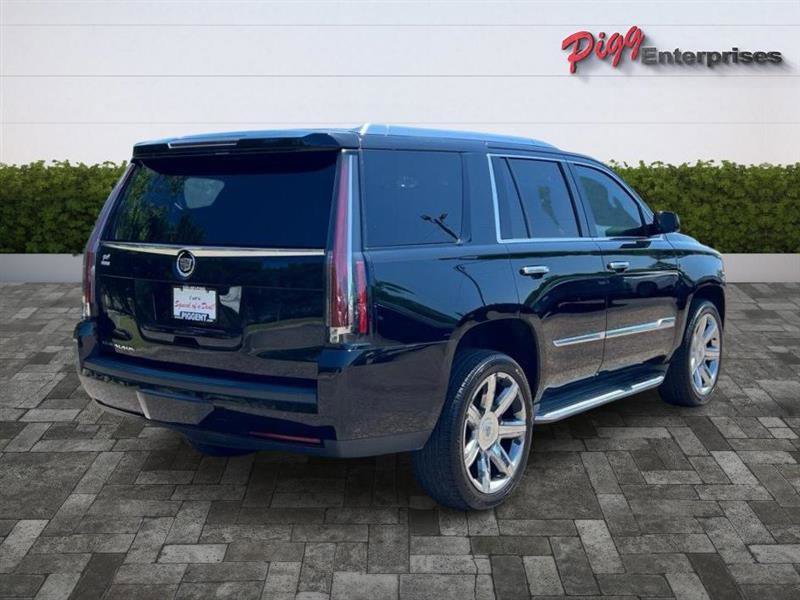Used 2015 Cadillac Escalade Luxury RWD image 8