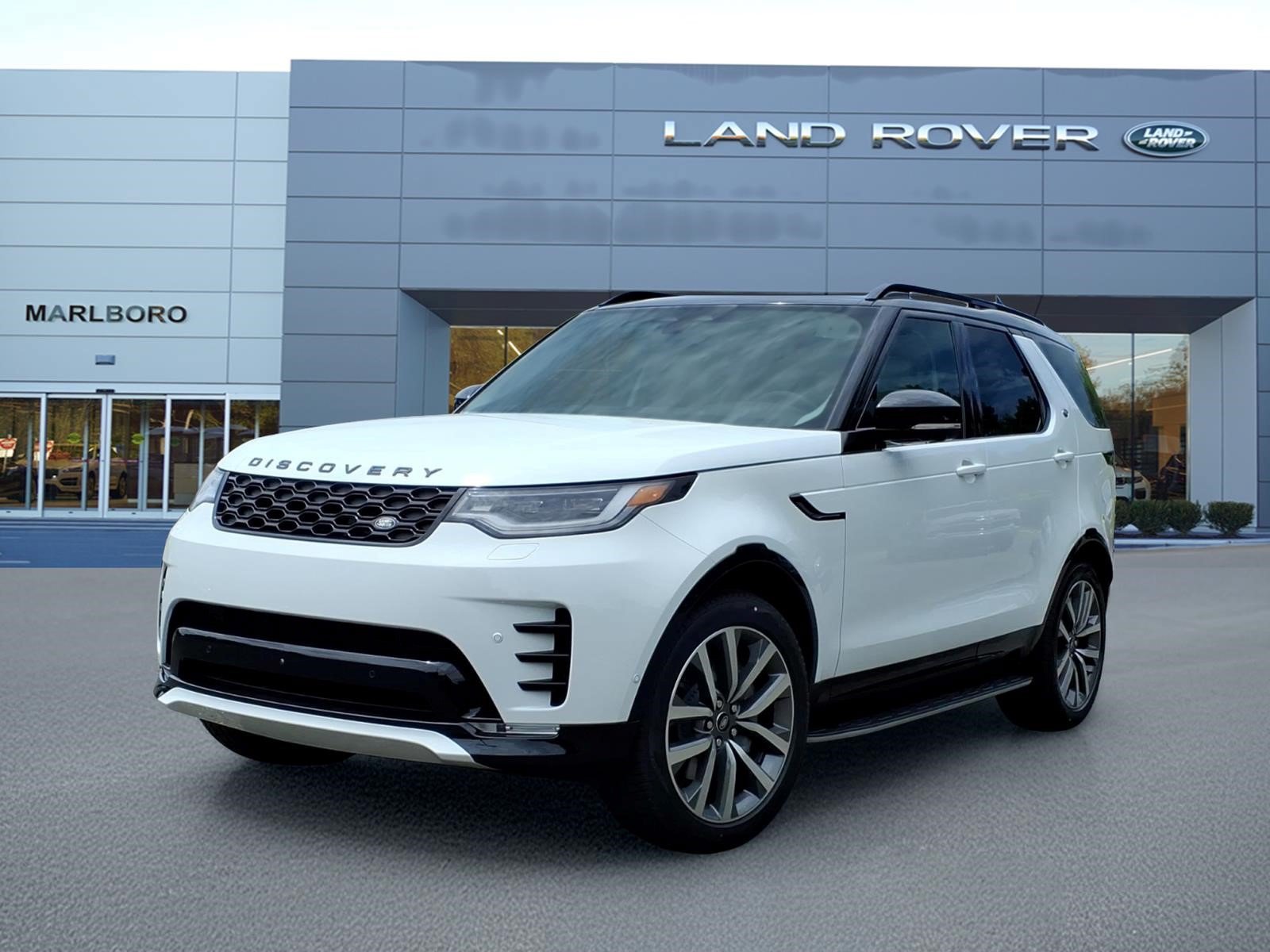 New 2026 Land Rover Discovery Dynamic SE