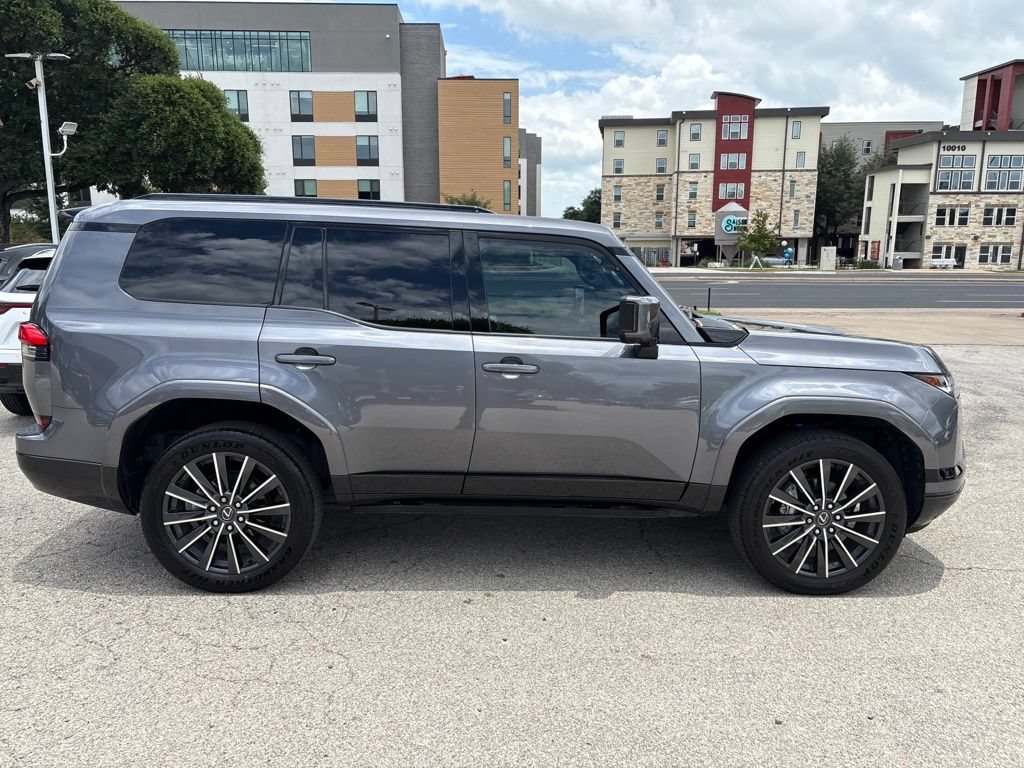 Certified 2025 Lexus GX 550 w/ Accessory Package (Z1) AWD/4WD image 6