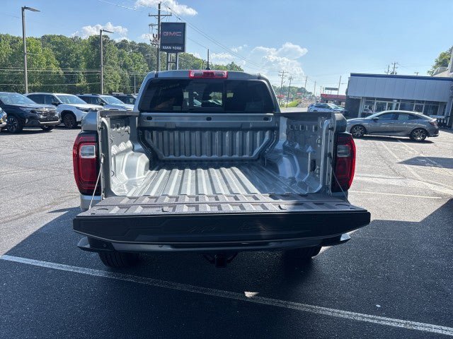 New 2026 GMC Canyon Elevation w/ Convenience Package RWD image 48