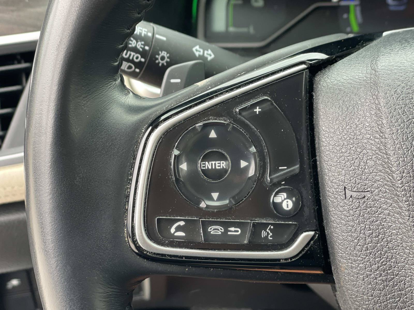 Used 2020 Honda Clarity Touring image 4