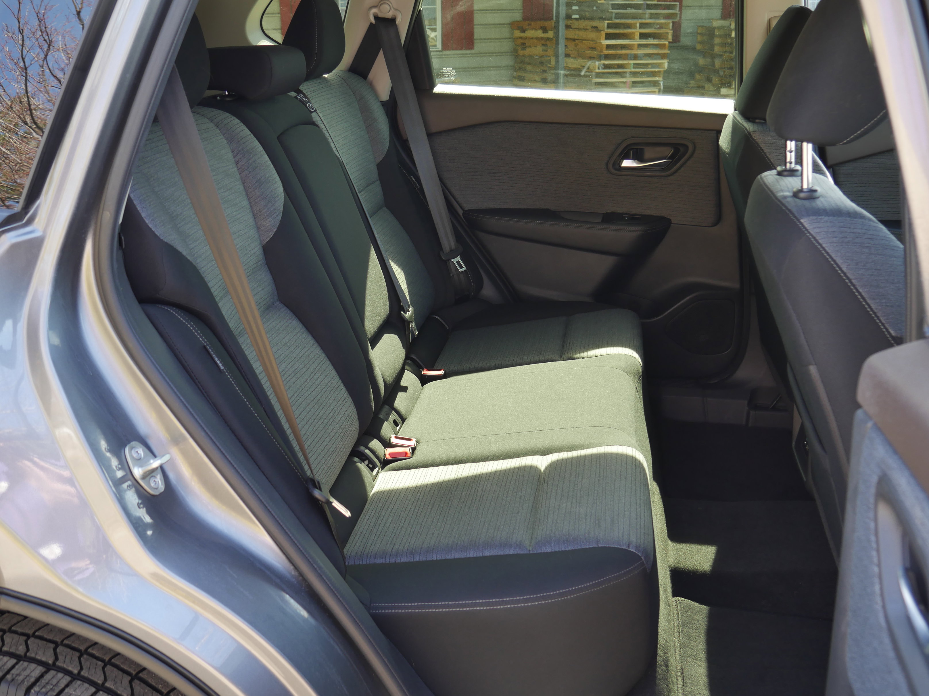 Certified 2023 Nissan Rogue SV image 25