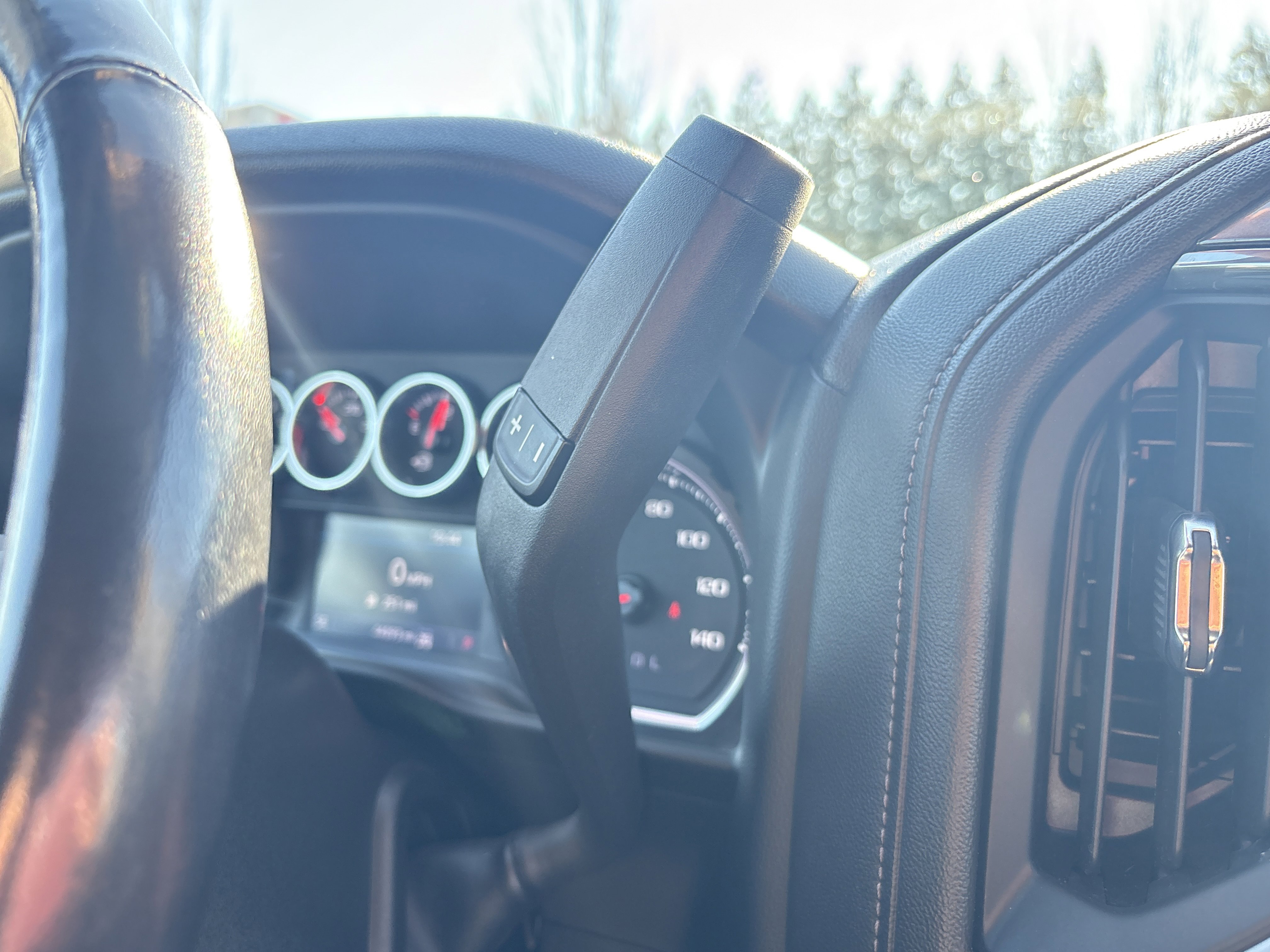 Used 2022 Chevrolet Silverado 3500 LT w/ Convenience Package image 25