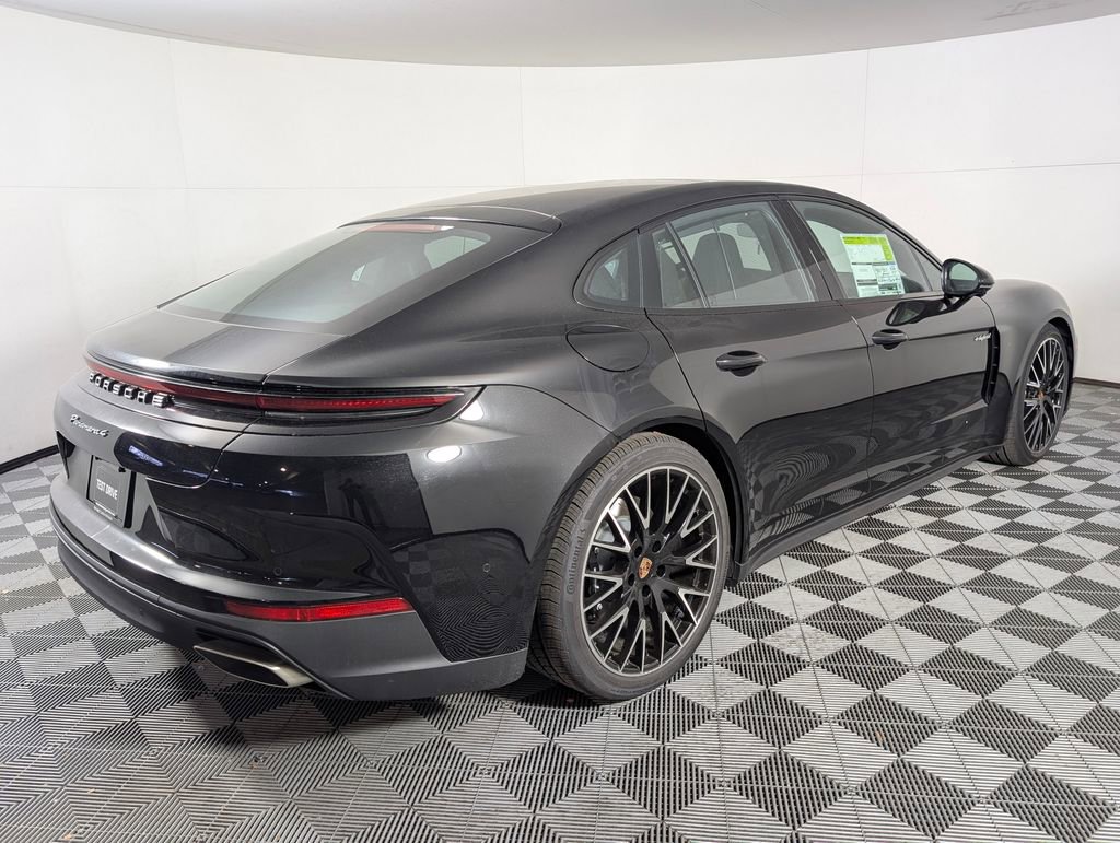 New 2026 Porsche Panamera 4 image 8