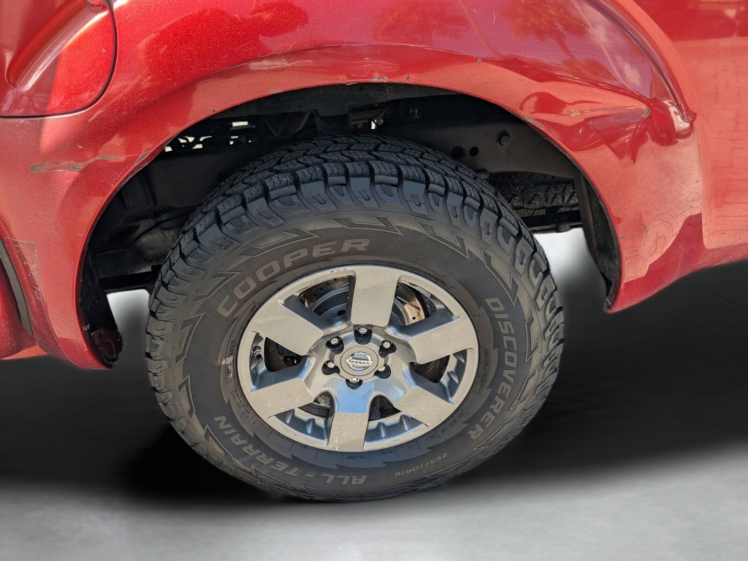 Used 2013 Nissan Frontier Desert Runner image 18