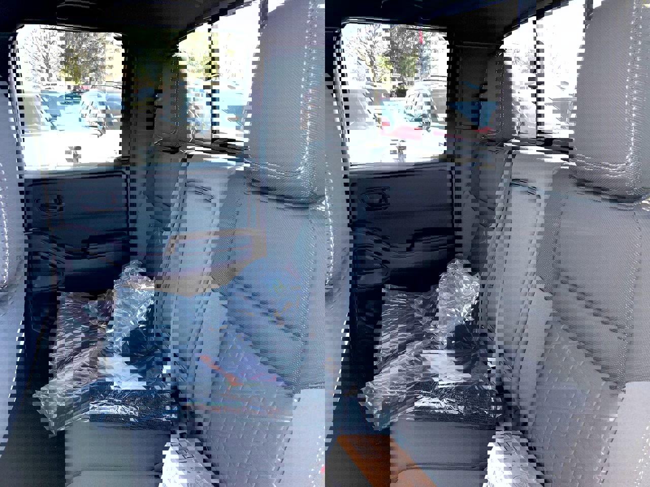 New 2026 Nissan Frontier SV w/ SV Convenience Package image 19