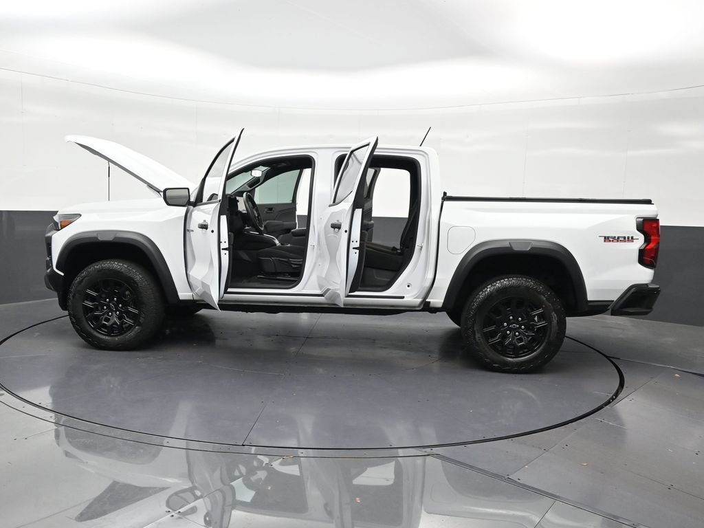 Used 2023 Chevrolet Colorado Trail Boss w/ Advanced Trailering Package AWD/4WD image 38