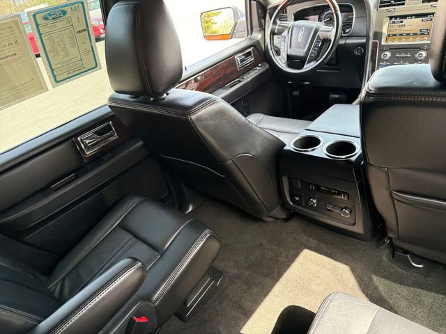 Used 2017 Lincoln Navigator L Reserve image 19