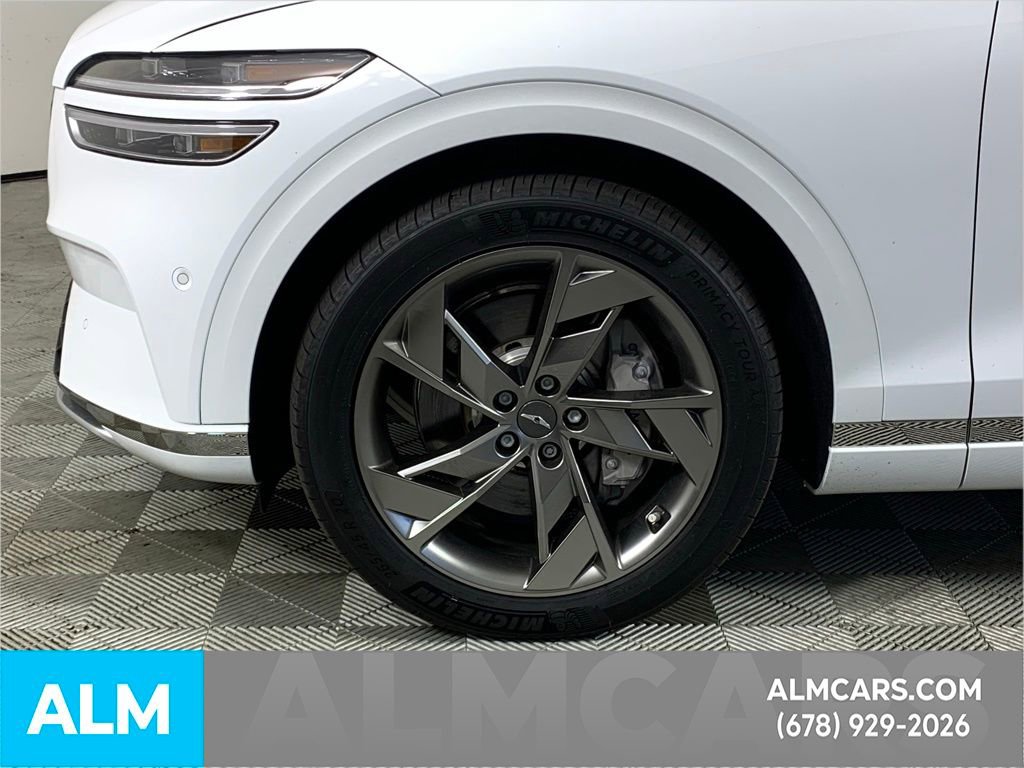 Used 2024 Genesis Electrified GV70 Advanced image 11