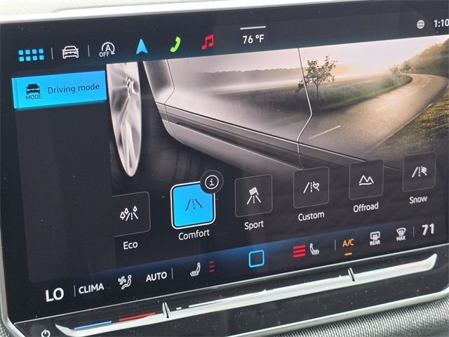 New 2025 Volkswagen Tiguan S AWD/4WD image 7
