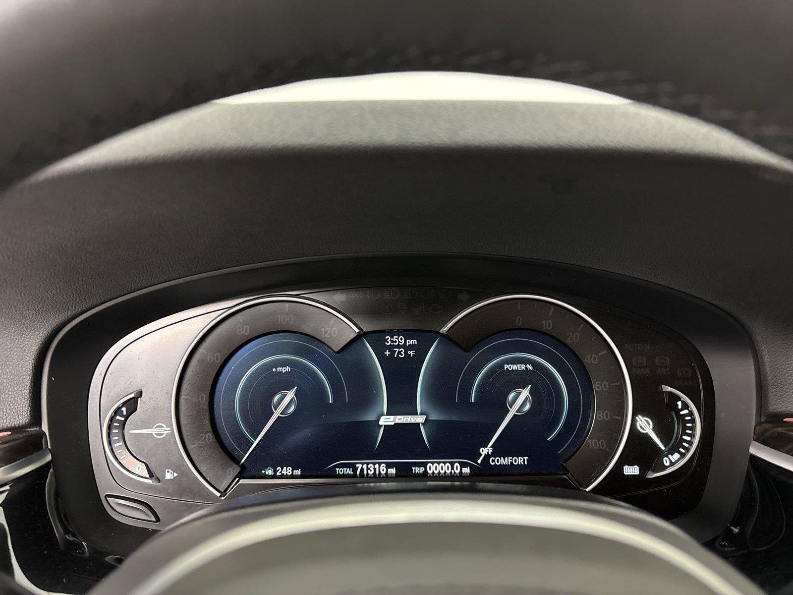 Used 2019 BMW 530e w/ M Sport Package RWD image 28