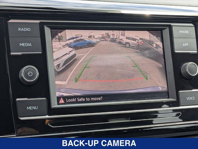 Certified 2022 Volkswagen Taos S FWD image 18