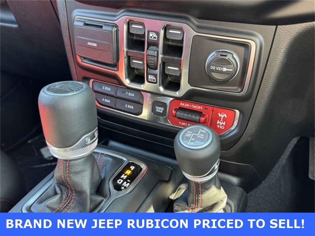 Used 2023 Jeep Wrangler Unlimited Rubicon 4xe image 30
