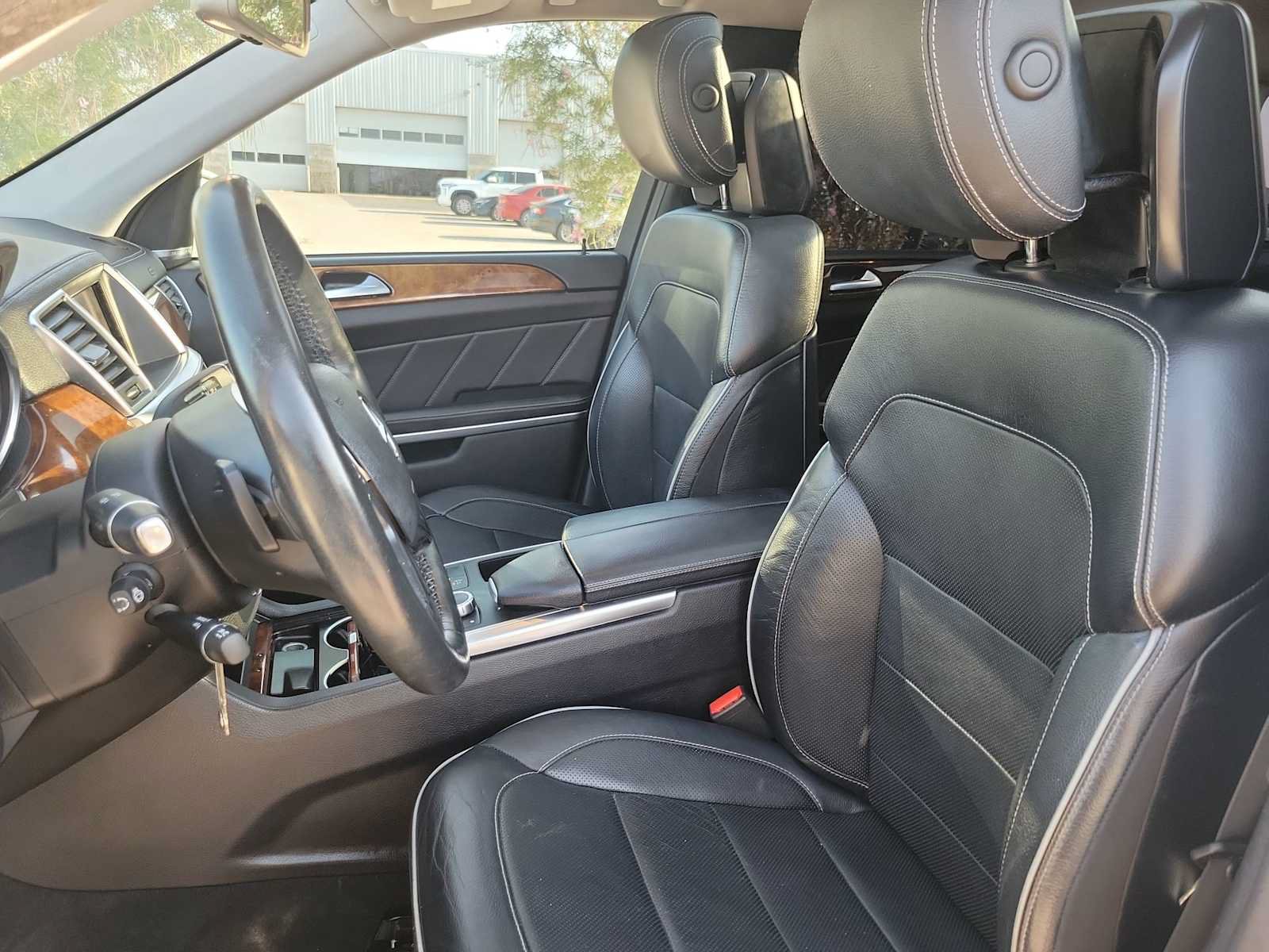 Used 2013 Mercedes-Benz GL 550 4MATIC image 15