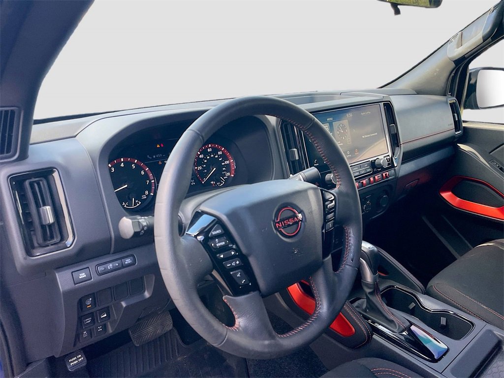Used 2025 Nissan Frontier PRO-4X w/ Tow Package image 11