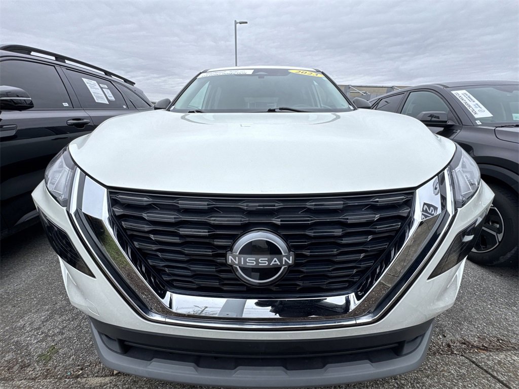 Used 2023 Nissan Rogue S image 17