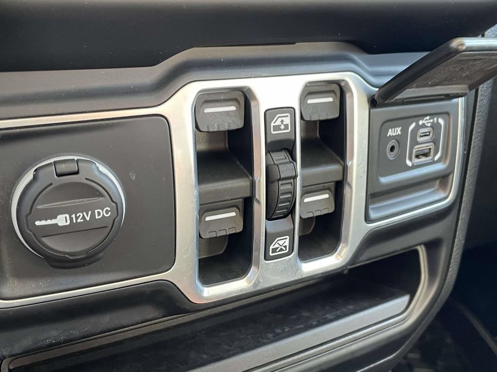 Used 2021 Jeep Gladiator Overland w/ Popular Equipment Package AWD/4WD image 47