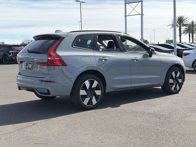 Certified 2025 Volvo XC60 T8 Plus w/ Protection Package Premier AWD/4WD image 7