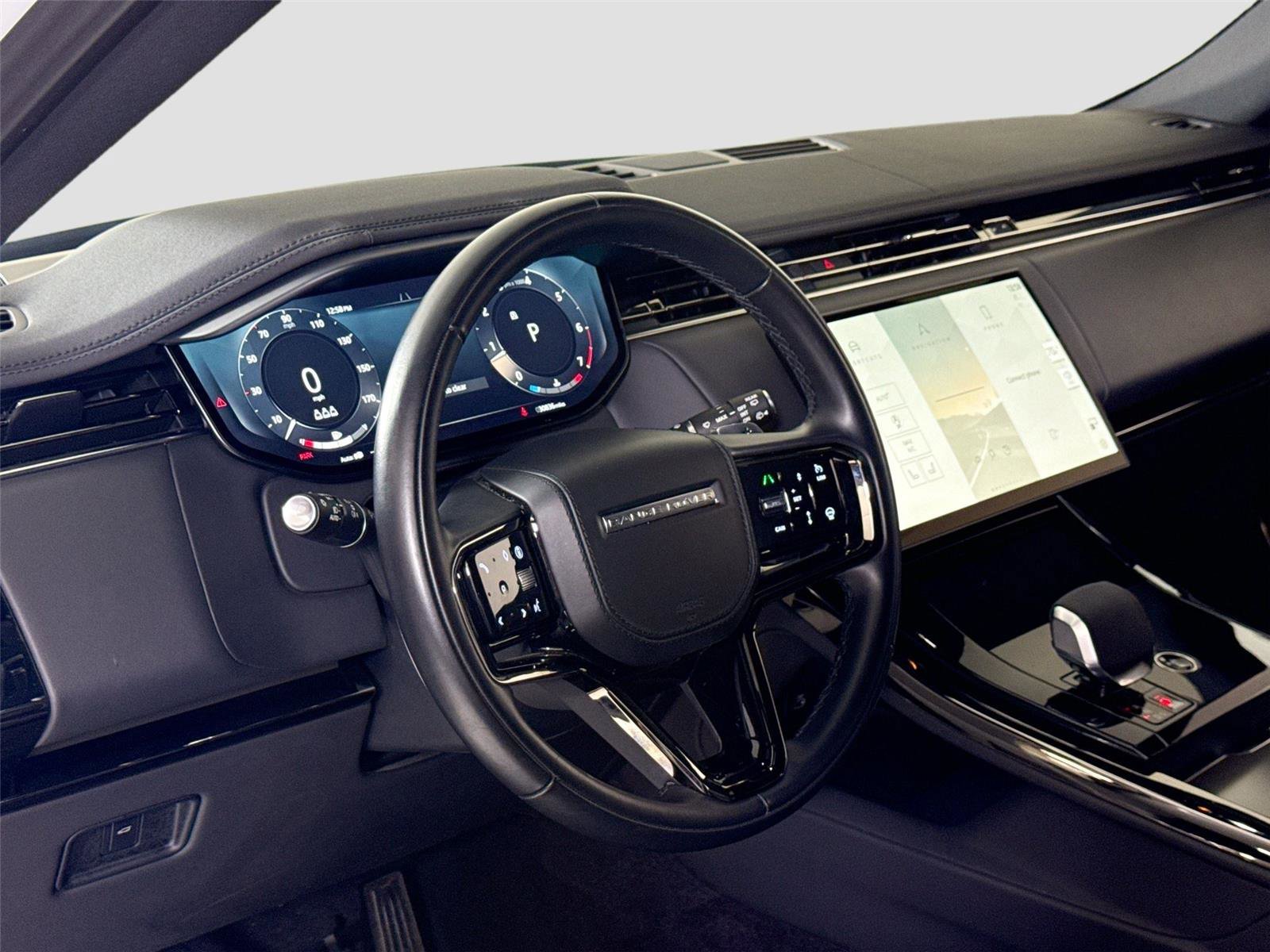 Used 2024 Land Rover Range Rover Sport Dynamic SE image 16