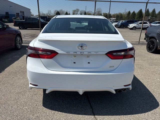 Used 2024 Toyota Camry SE FWD image 5