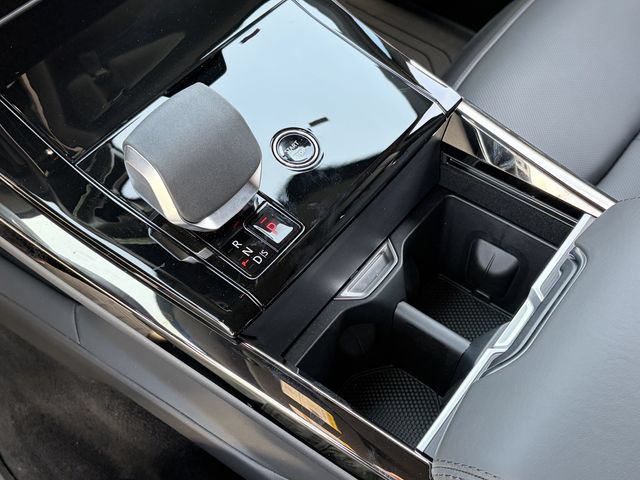 New 2026 Land Rover Range Rover Sport Dynamic SE AWD/4WD image 9
