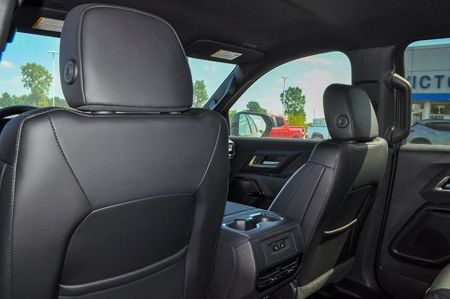 New 2025 Chevrolet Silverado EV LT image 12