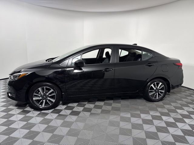 Used 2025 Nissan Versa SV w/ Trunk Package image 3