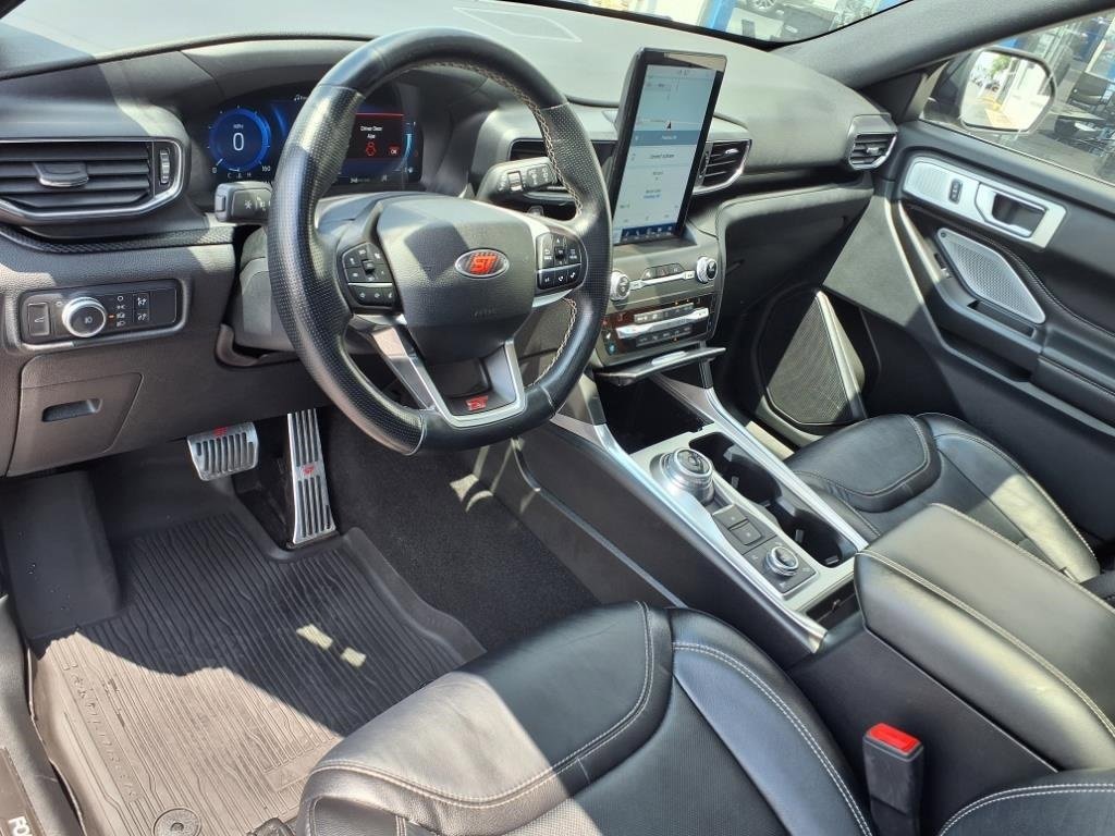 Used 2020 Ford Explorer ST w/ ST Street Pack image 23
