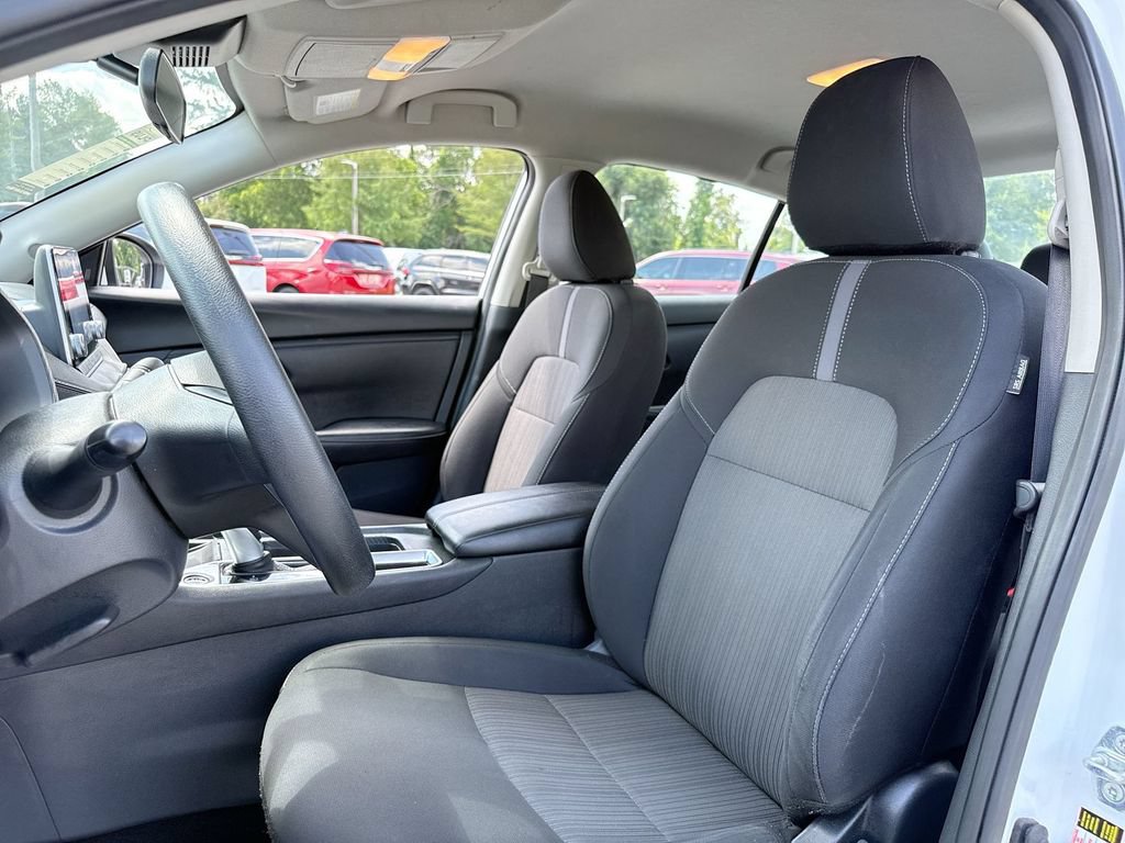 Used 2024 Nissan Sentra SV FWD image 14