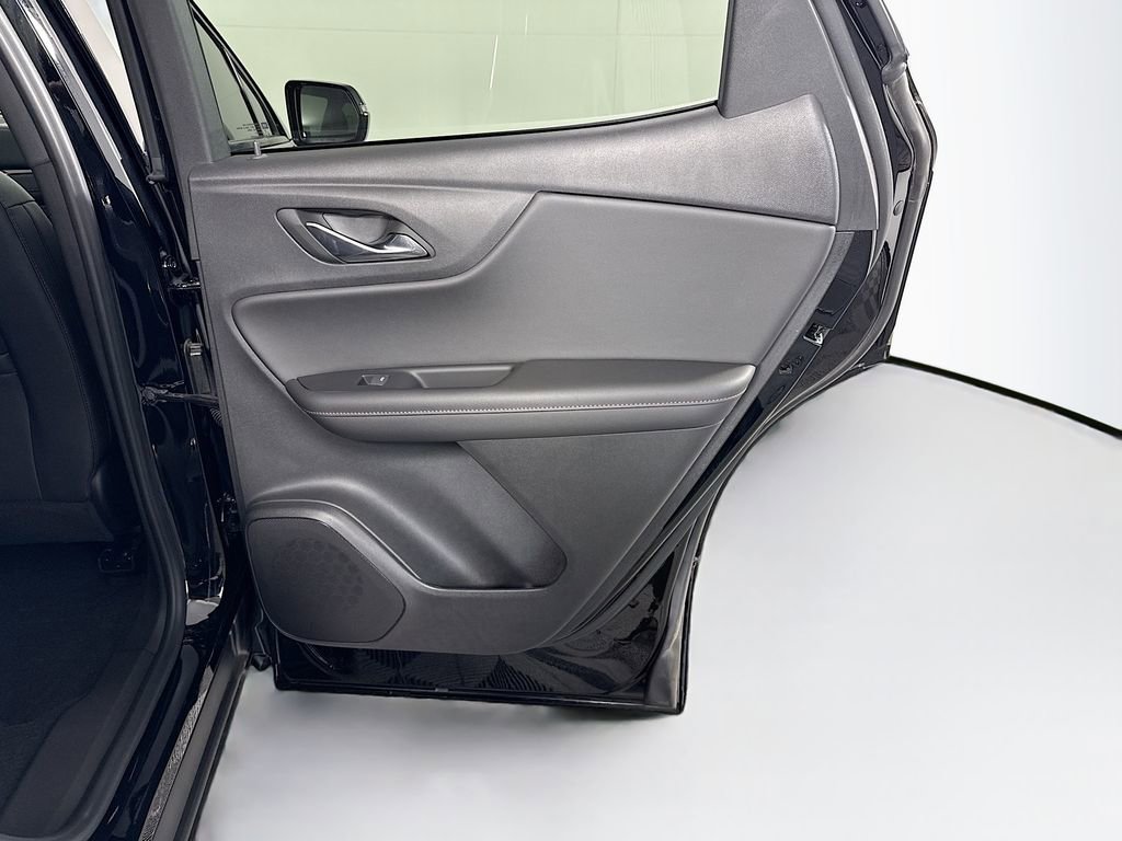 Used 2025 Chevrolet Blazer RS w/ Driver Confidence II Package image 28