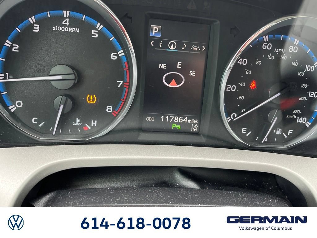Used 2017 Toyota RAV4 Limited AWD/4WD image 23