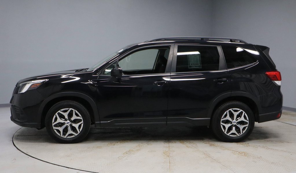 Used 2022 Subaru Forester Premium image 8
