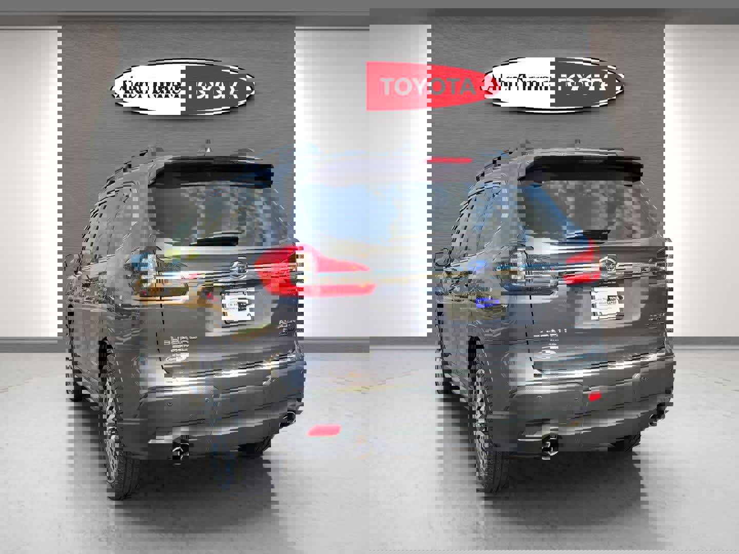 Used 2022 Subaru Ascent Limited image 9