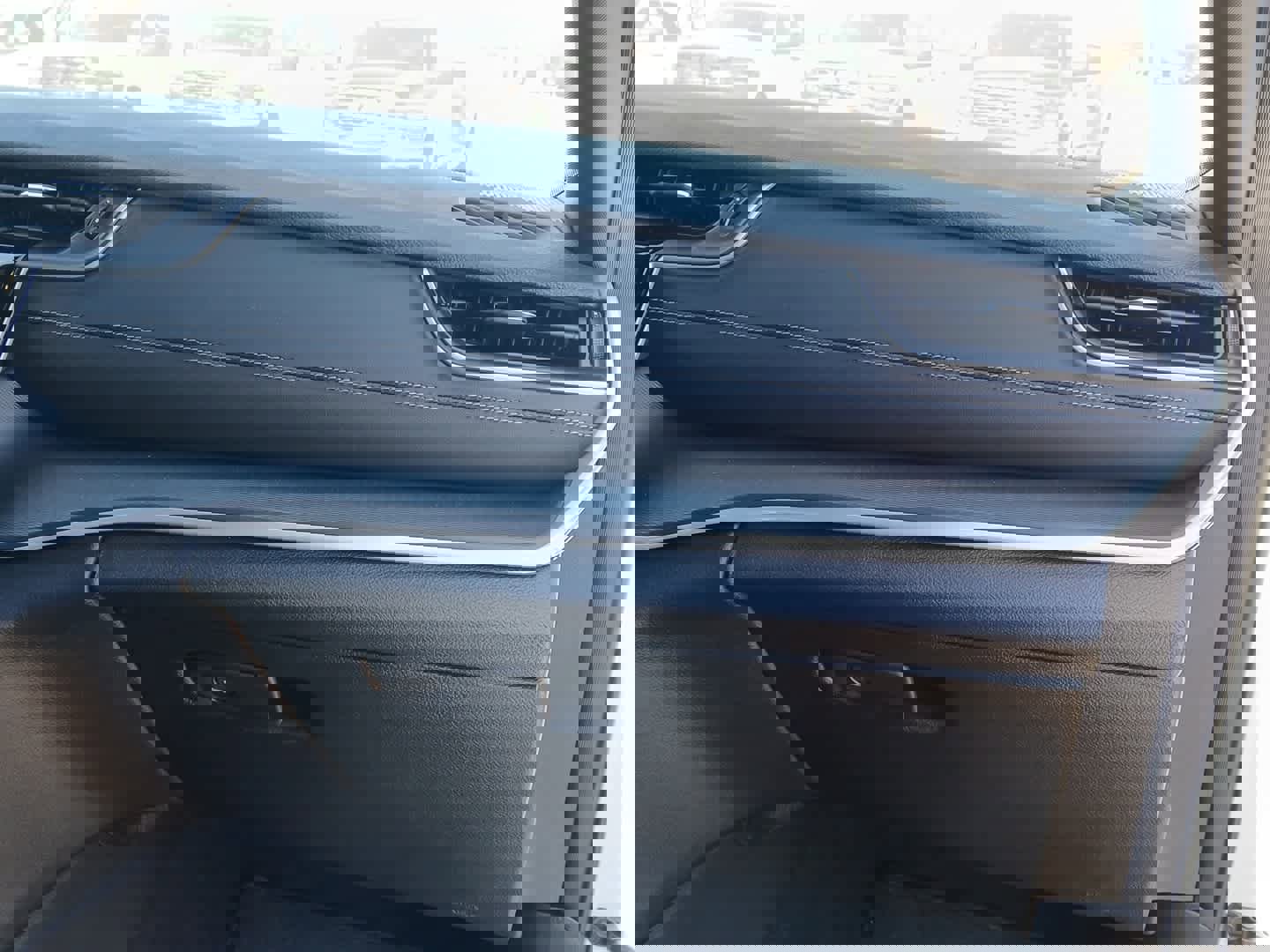 New 2025 Jeep Grand Cherokee Laredo X w/ Luxury Tech Group I image 57