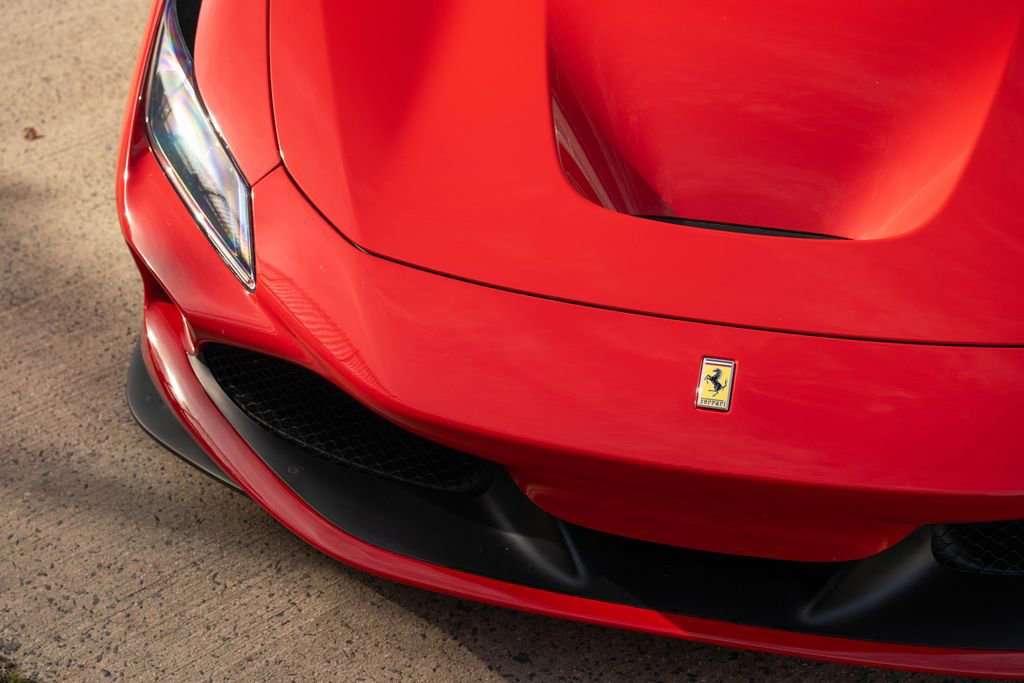 Certified 2021 Ferrari F8 Tributo image 10