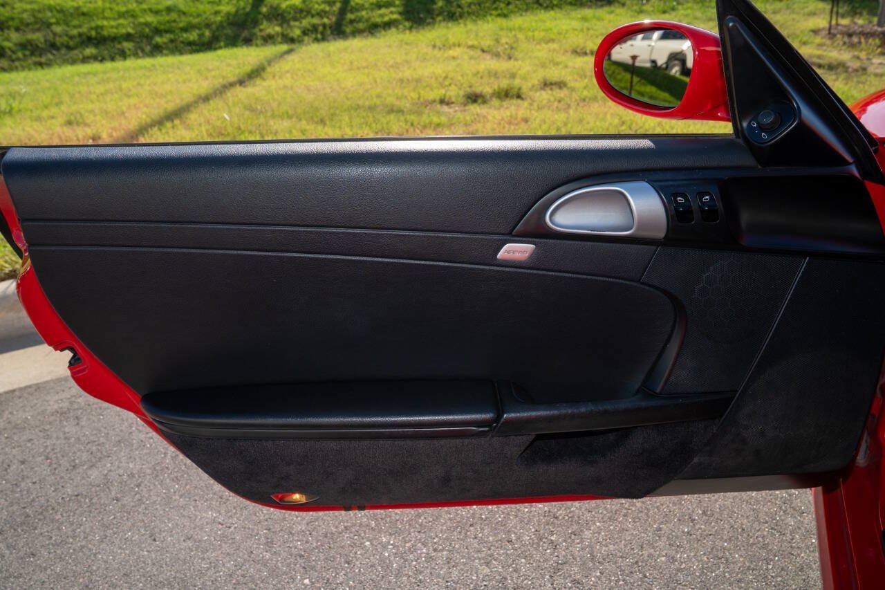Used 2007 Porsche Boxster RWD image 16