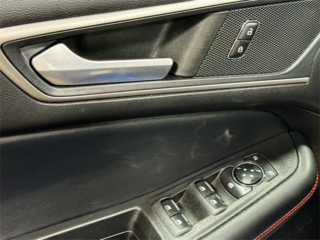 Used 2022 Ford Edge ST-Line image 19