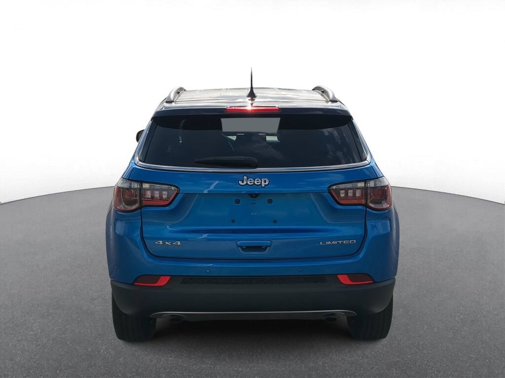 Used 2023 Jeep Compass Limited AWD/4WD image 9