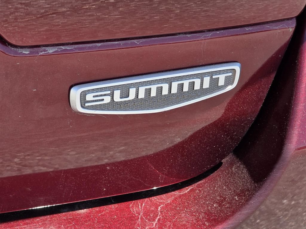 Used 2025 Jeep Grand Cherokee Summit AWD/4WD image 41