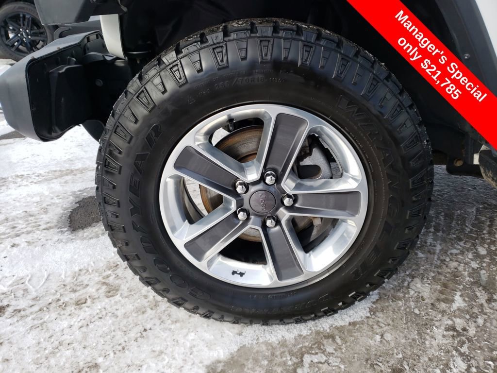 Used 2018 Jeep Wrangler Unlimited Sahara image 25