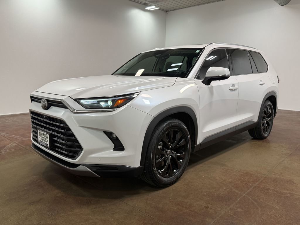 Used 2024 Toyota Grand Highlander AWD image 39