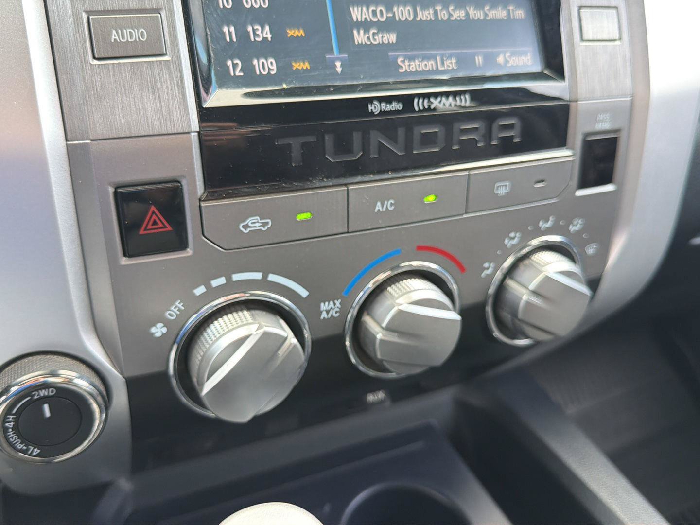 Used 2018 Toyota Tundra SR5 w/ SR5 Upgrade Package AWD/4WD image 23