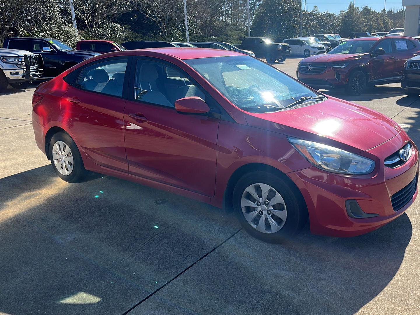 Used 2015 Hyundai Accent GLS w/ Option Group 02 image 4