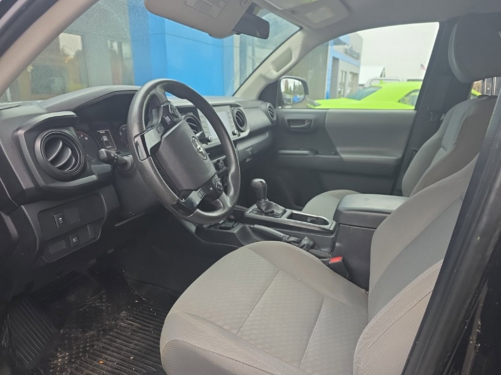 Used 2022 Toyota Tacoma SR AWD/4WD image 10